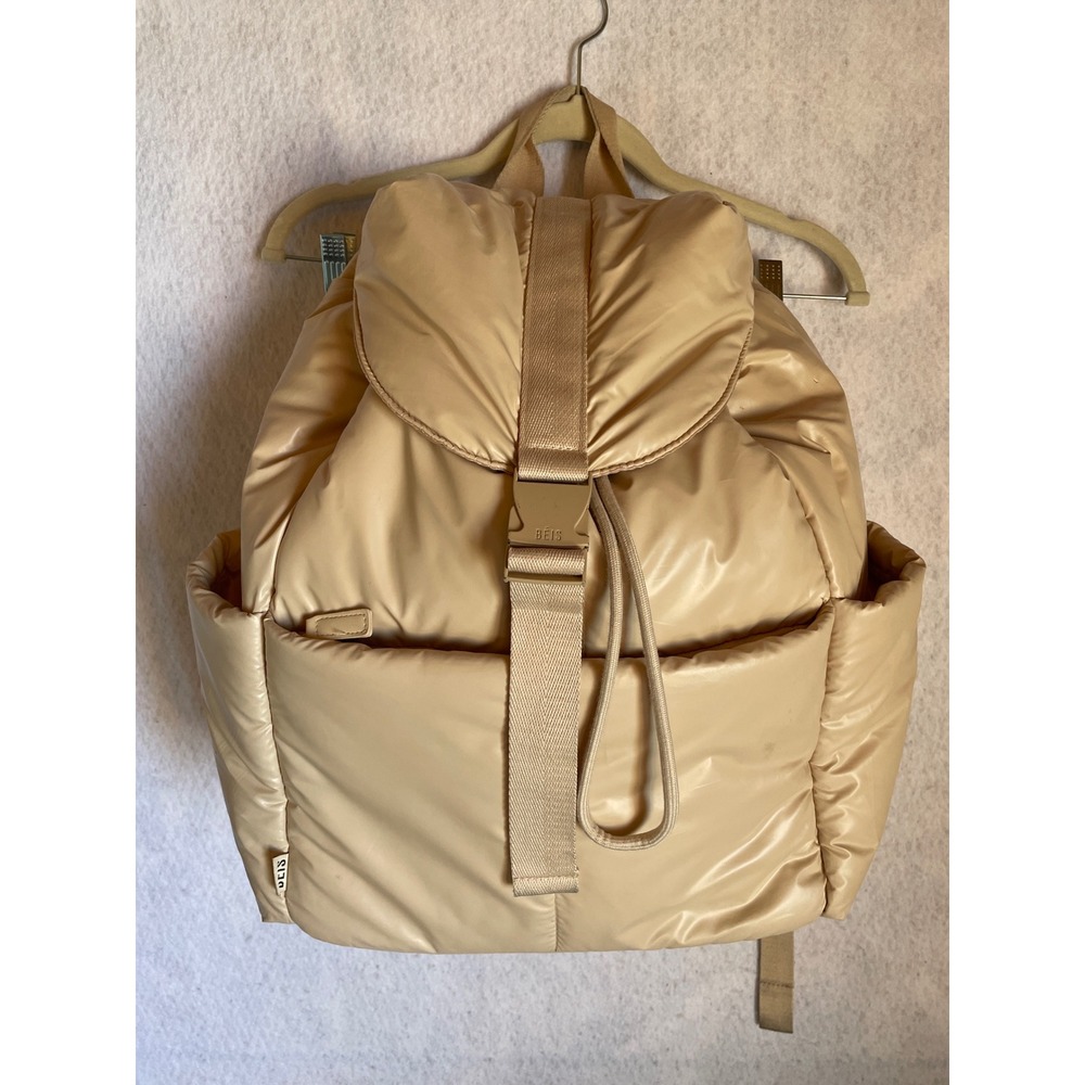 BEIS Puffy Cargo Backpack Beige Tan Quilted Lightweight Travel Bag Buckle Clasp